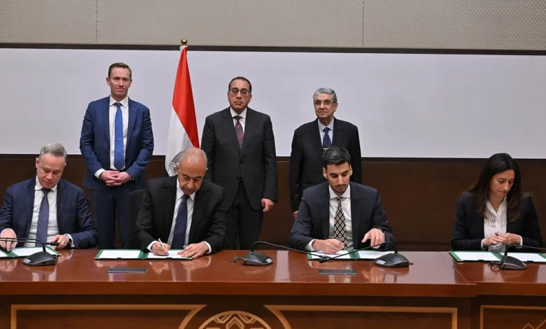 اتفاقية بـ1.5 مليار دولار لطاقة الرياح في مصر مع "أكوا باور"