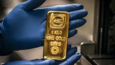 أسعار الذهب تتراجع إلى أدنى مستوى في أسبوع