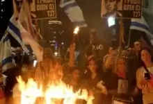 تظاهرات أمام منزل نتنياهو.. ومُتظاهرون يطالبون برحيله